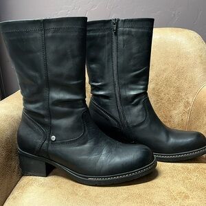 Edmonton Wolky biker boot. Black, leather, size 41. Brand new